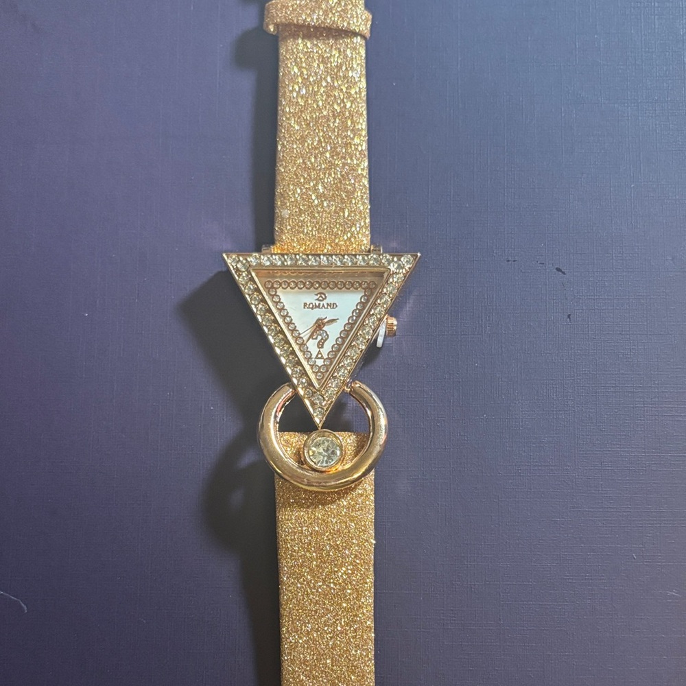Roland Triangular Gold Women's Watch - Picture 2 of 2